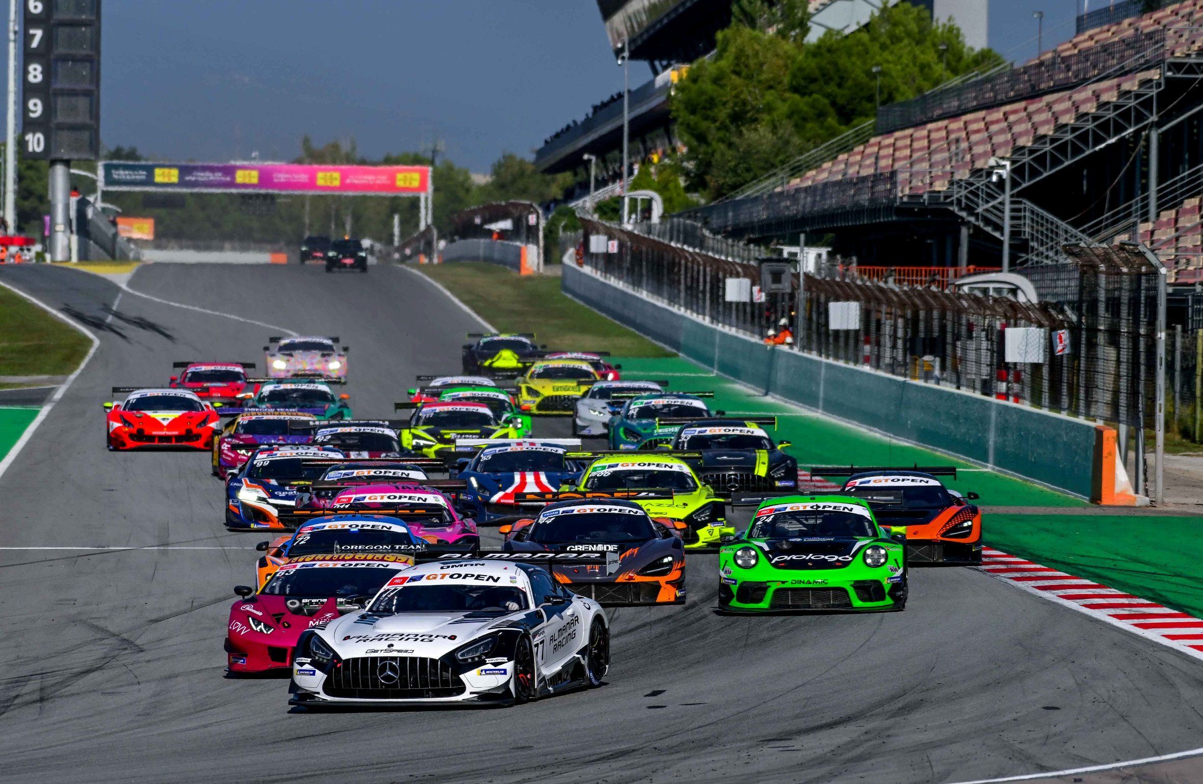 The International GT Open starts the 2023 season in style in Portugal
